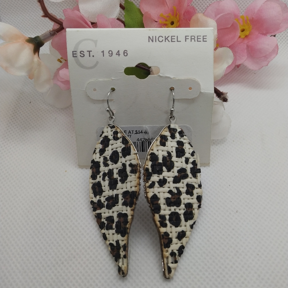 Est. 1946 leaf shaped earrings, gold tone and fabric. NOC
